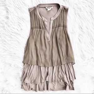 ANTHROPOLOGIE Clu + Willoughby Falda Ruffle Top